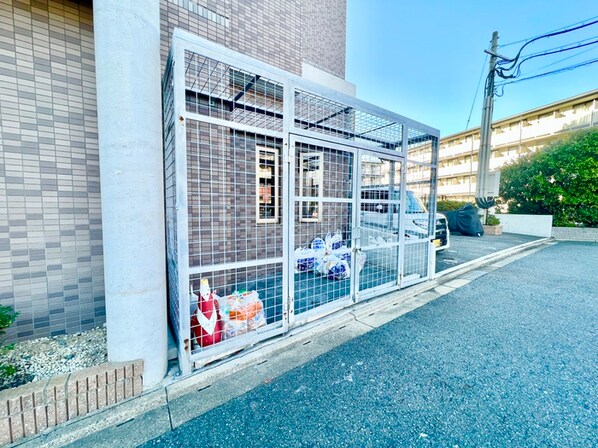 アヴァンセ陣原駅前の物件外観写真